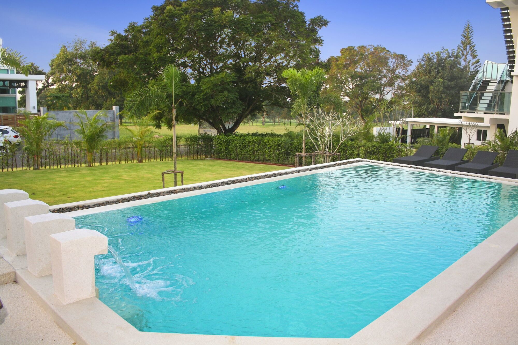 Green View Villas Bang Lamung Exteriör bild